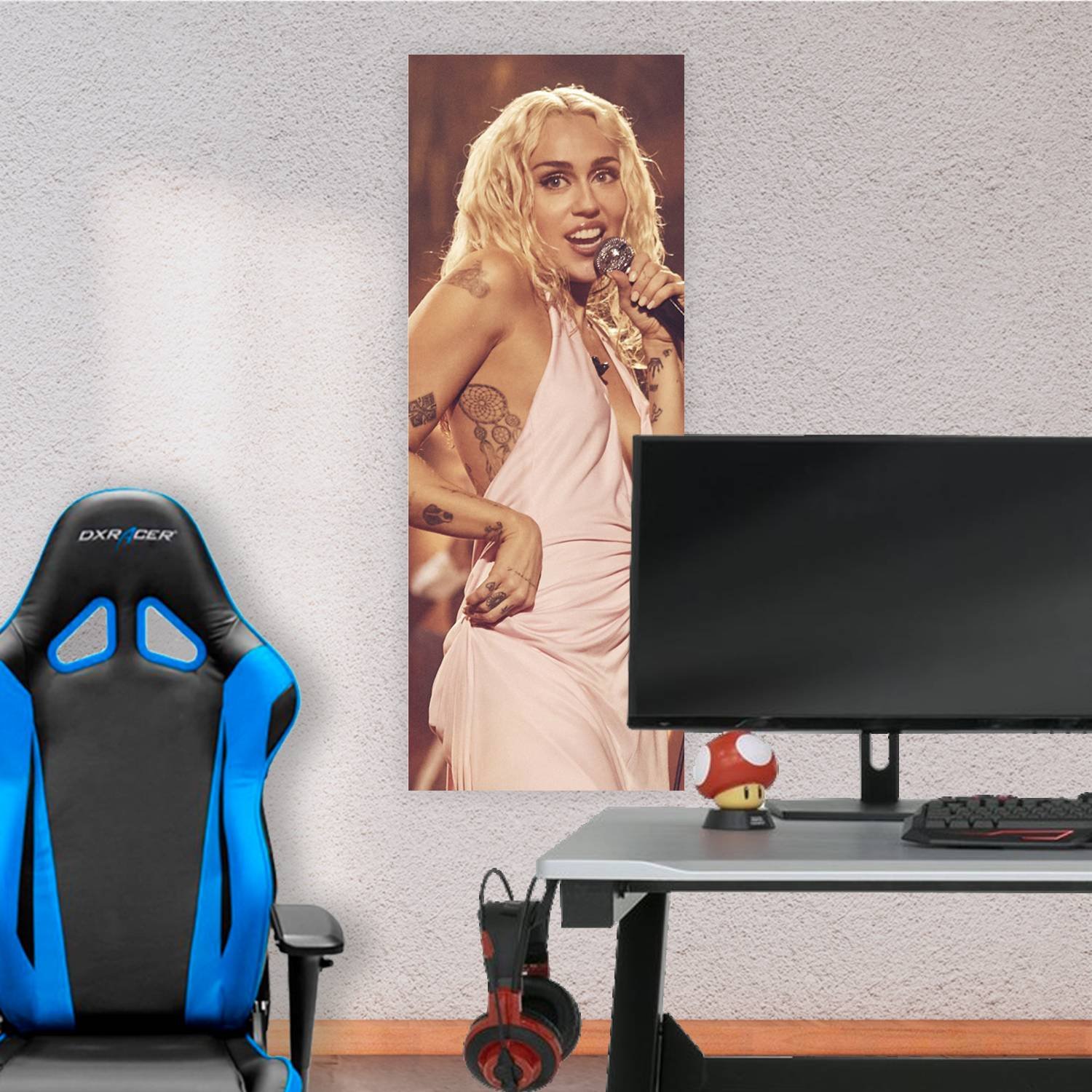 Cuadro grande 30x80cm miley cyrus cantando con vestido blanco Musica