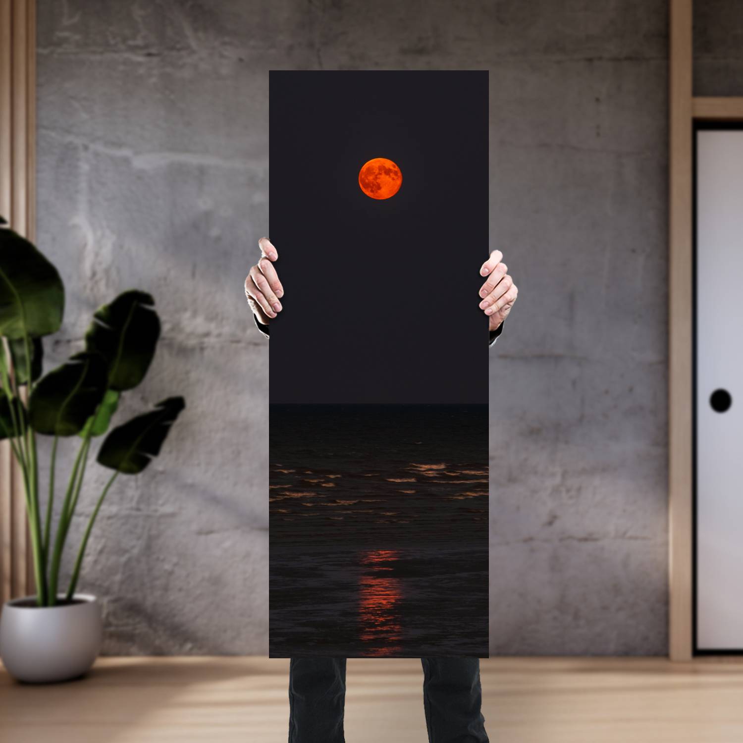 Cuadro grande 30x80cm Luna naranja sobre el mar Espacio