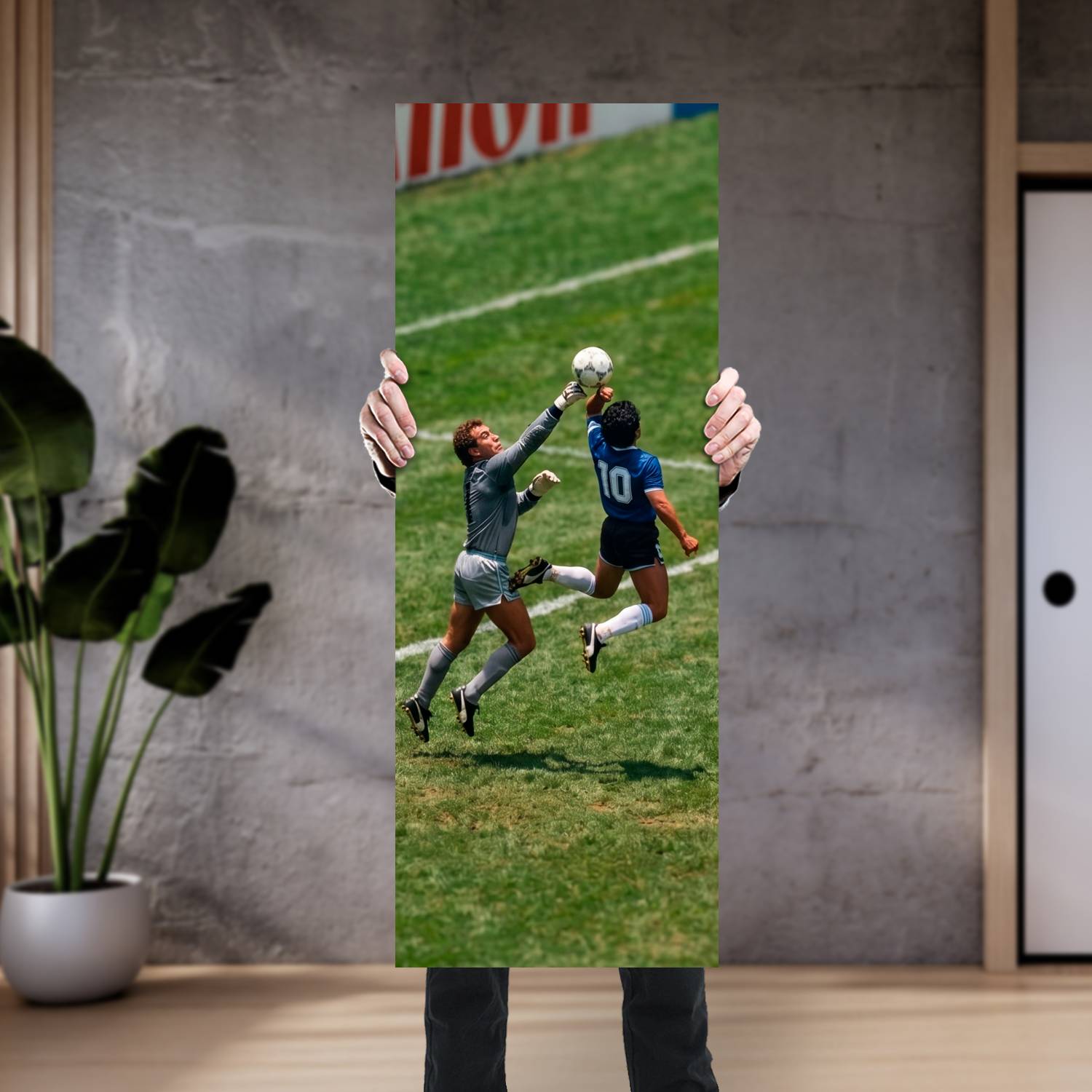 Cuadro grande 30x80cm La Mano de Dios Cerca Deporte